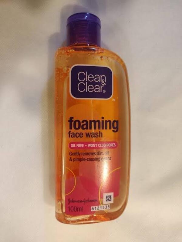 Clean & Clear Foaming Face Wash 150ml Oil Control